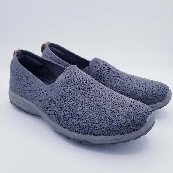 Skechers Relaxed Fit Reggae Fest 2.0 Women's Grey Slip-On Shoes size 8 - Picture 2 of 12